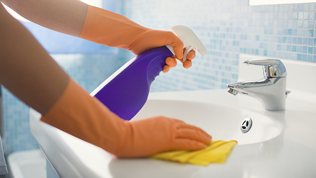 /header_image_Home-Cleaning-Habits-to-Keep-your-Family-Healthy-AR-Fustany-Helping-Main_Image2_3786067606542567994.png